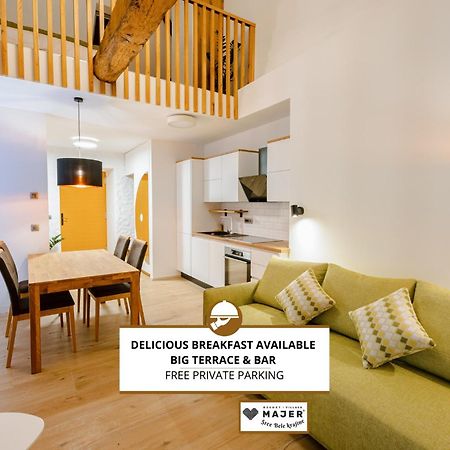 Resort Village Majer Gradac Eksteriør bilde