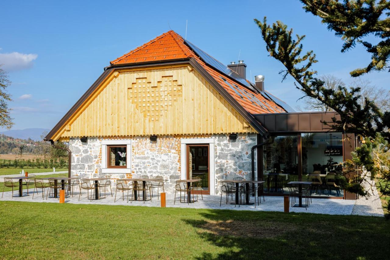 Resort Village Majer Gradac Eksteriør bilde